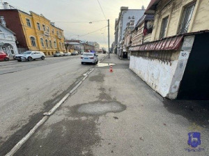 В Самаре 13-летний подросток на электросамокате сбил женщину