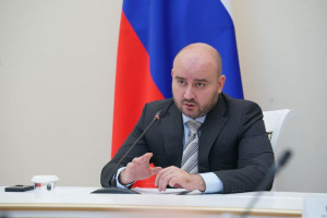 Министр здравоохранения Самарской области Андрей Орлов подтвердил, что проводится анализ работы фонда, на основе которого будут приняты объективные решения.