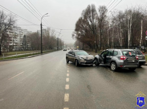 В ДТП в Самаре пострадали пассажиры: женщина и мальчик