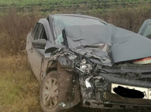 В Богатовском районе произошло лобовое столкновение двух автомобилей, пострадали двое