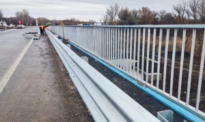 Обновленный мост через реку Черную в Волжском районе скоро откроется