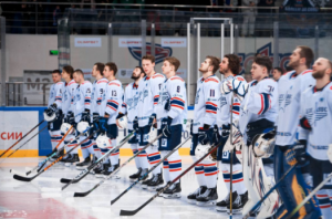 24 ноября в Красноярске на стадионе «Платинум Арена» прошел матч ВХЛ.