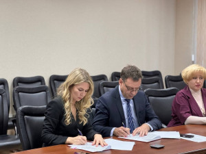 В ВТБ Медицина отметили, что объединение усилий с министерством здравоохранения Самарской области позволит создать в регионе привлекательную и конкурентоспособную среду для медицинских туристов, что будет способствовать развитию всего здравоохранения Сама