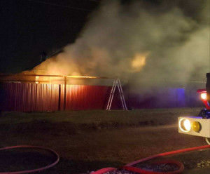 Огнеборцы пожарно-спасательного отряда № 35 ГКУ СО "Центр по делам ГО, ПБ и ЧС" ликвидировали пожар на площади 30 квадратных метров.