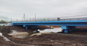 Движение по обновлённому сооружению откроют до конца ноября. Это позволит восстановить прямое транспортное сообщение между Самарой и населенными пунктами Волжского района.