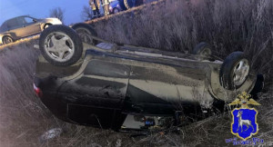 Машина перевернулась в кювет в Алексеевском районе