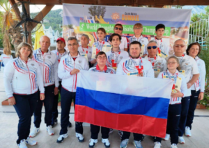 В Турции в городе Мерсин состоялись соревнования в дисциплинах пауэрлифтинга - жим и троеборье - с участием 100 спортсменов из 9 стран.