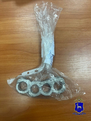 Подпольный оружейник из Тольятти: полицейские изъяли самодельный кастет