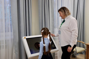 Особое внимание в чапаевском центре уделено семьям с детьми-инвалидами и с ОВЗ. Для них работает «Пункт социального проката».