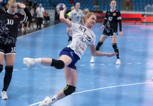 13 декабря в Астрахани «Лада» на выезде провела матч чемпионата России по гандболу среди женщин.