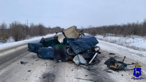 Пассажирка ВАЗ‑2107 скончалась до приезда бригады скорой медицинской помощи.
