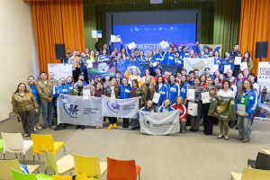 В рамках слёта участники провели в школах «Разговоры о важном» — профориентационные встречи и квизы о знаковых событиях Великой Отечественной войны.