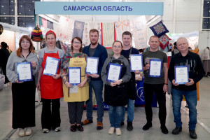 Мероприятие прошло в Москве. Свои экспозиции, рассказывающие о ремесленных традициях территорий, на коллективных стендах представили около 1,5 тысяч мастеров и организаций из 72 регионов страны.