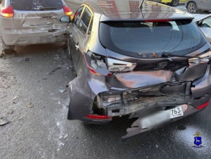 В ДТП на Тухачевского в Самаре попали три автомобилистки и автомобилист