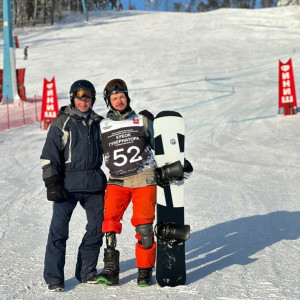 Спортсмен из Самарской сборной - победитель первого этапа Кубка России по парасноуборду