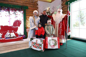 Глава Самары Иван Носков исполнил мечты участников благотворительной акции «Елка желаний»