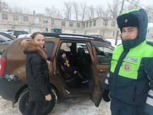 Сотрудники полиции города Чапаевска провели специальное профилактическое мероприятие «Ребёнок – главный пассажир»