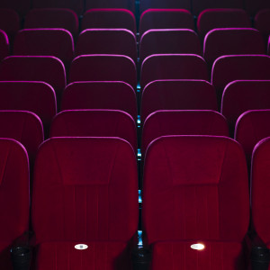 В первый день проката картину посмотрели более 389 тыс. зрителей.