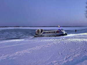 Несмотря на неидеальные для этого вида транспорта погодные условия, суда стабильно проходят маршрут менее чем за 10 минут.