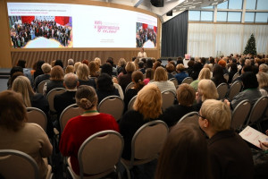 В регионе начала работать ресурсно-методическая служба «Дети в семье» и 11 территориальных служб, которые сопровождают кризисные семьи.