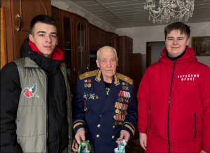 Молодёжка Народного Фронта Самарской области поздравила с новогодними праздниками Героя-чернобыльца