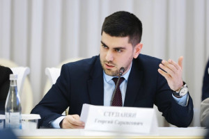 По словам врио руководителя ГЖИ Георгия Степаняна, всего в новогодние дни в ведомство по различным каналам связи поступило 426 жалоб.