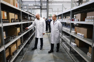 В среду, 14 января, губернатор Вячеслав Федорищев посетил площадку компании «СамАрс» в селе Лопатино Волжского района.