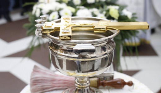 Вячеслав Федорищев поздравил жителей губернии с Крещением Господним