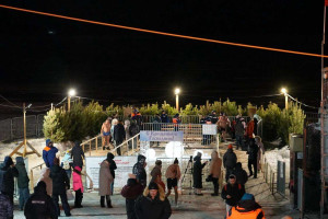 В Самаре в крещенскую ночь 1200 верующих окунулись в купель на Волге