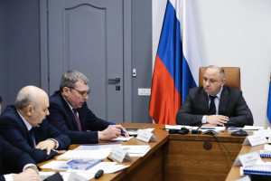 В среду, 21 января 2026 года рабочую встречу с руководителями деловых сообществ провел первый заместитель губернатора Самарской области – председатель Правительства Самарской области Виталий Шабалатов. 