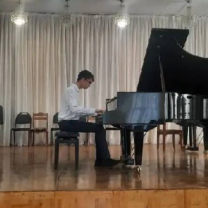 На мероприятии 22 января, посвященном Дню студента, были вручены грамоты за отличную учёбу и участие в конкурсной деятельности лучшим студентам.