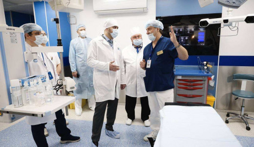 Сегодня, 26 января, губернатор Вячеслав Федорищев работал в Клиниках Самарского государственного медицинского университета, где ознакомился с самыми передовыми разработками и технологиями, а также современными новыми операционными.