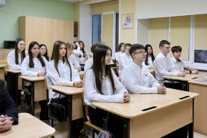 Школьникам Самары рассказали о создании собственного дела на «Разговорах о важном»