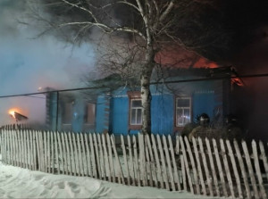 в Челно-Вершинском районе загорелись 80 квадратных метров жилого дома