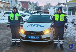 В Самаре полицейские спасли жизнь водителю