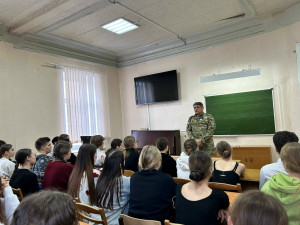 Сергей Алексеев, как кадровый офицер, закончивший Тольяттинское военное училище, с сентября 2022 года отправился добровольцем в зону СВО.