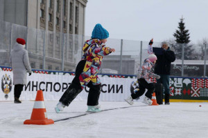 В минувшие выходные Самара стала одним из 32 городов, где прошли Всероссийские соревнования по конькобежному спорту «Лед надежды нашей».