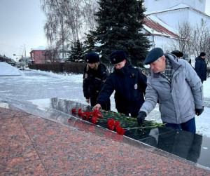 10 февраля - официально установленный Самарской Губернской Думой День памяти сотрудников органов внутренних дел Самарской области, погибших при исполнении служебных обязанностей.