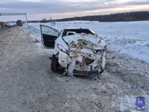 Пострадавший водитель автомобиля Kia Rio - 33-летняя женщина с телесными повреждениями госпитализирована.