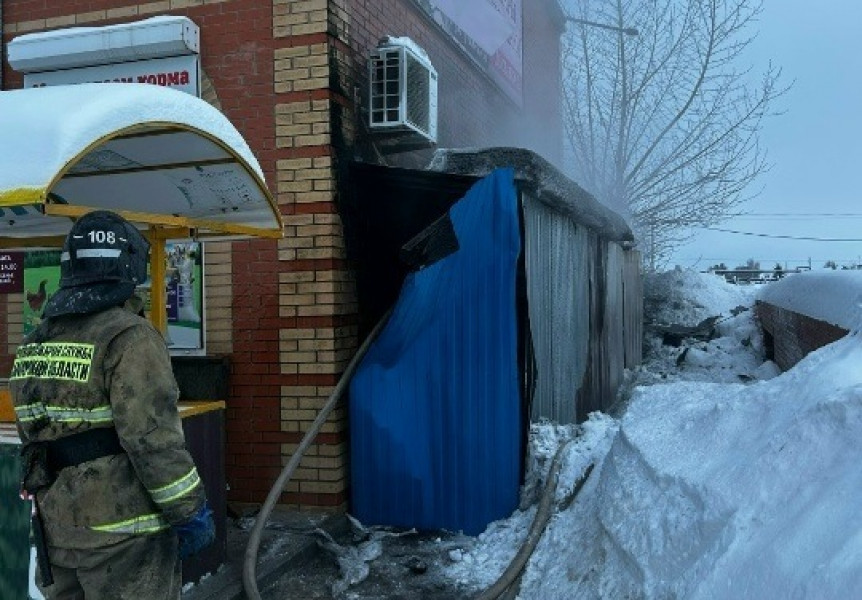 В Кинель-Черкасском районе горел магазин