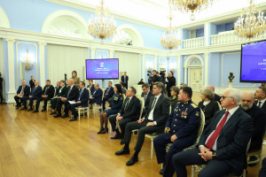 К работе над документом приглашены Герои РФ, участники СВО, представители высшего образования и науки, ракетно-космической и атомной отраслей, промышленности и бизнеса, реального сектора экономики, общественных объединений и профсоюзов.