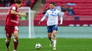 Полузащитник «Крыльев Советов» Дмитрий Иванисеня будет выступать за «Урал» на правах аренды до конца текущего сезона.