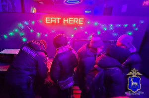 В Самарской области полицейские проводят профилактические мероприятия в компьютерных клубах