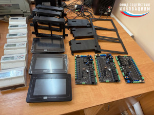 Для решения проблемы политеховец разработал контроллер, обеспечивающий надёжную работу ДГУ с двигателем номинальной мощности.