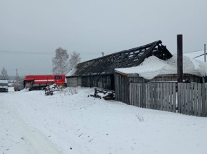 В Сызранском районе горел гараж на площади 80 квадратных метров