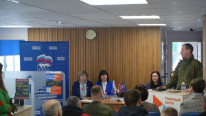 Заседания клубов «Работа для СВОих» прошли в Красноармейском и Пестравском районах. 