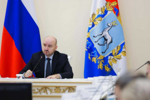 Руководитель области подчеркнул: задача регионального правительства – обеспечить достойные условия жизни, решить застарелые проблемы, связанные с высоким износом объектов инфраструктуры.