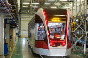 Всего в 2026 году в Самару поставят 31 трамвай, часть из них уже прибыли в город.