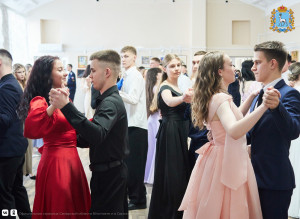 В Центральной библиотеке имени Е.И. Аркадьева закружились пары. В седьмой раз прошел ежегодный Сретенский бал.