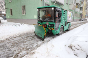 Технику для противогололедной обработки и уборки пешеходных зон дополнительно выводят на улицы Самары. 